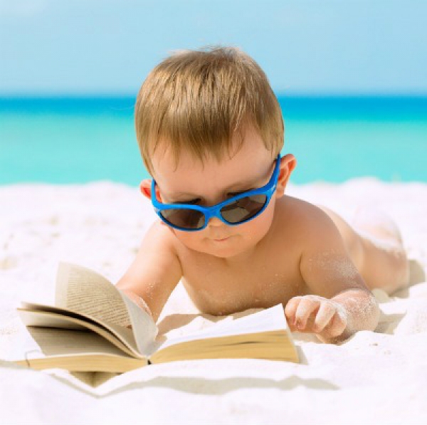 Πώς να ενθαρρύνετε το παιδί να διαβάσει βιβλία το καλοκαίρι