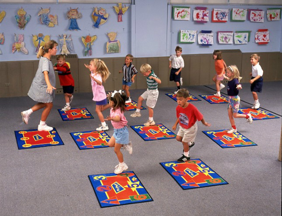 physical education class for kindergarten